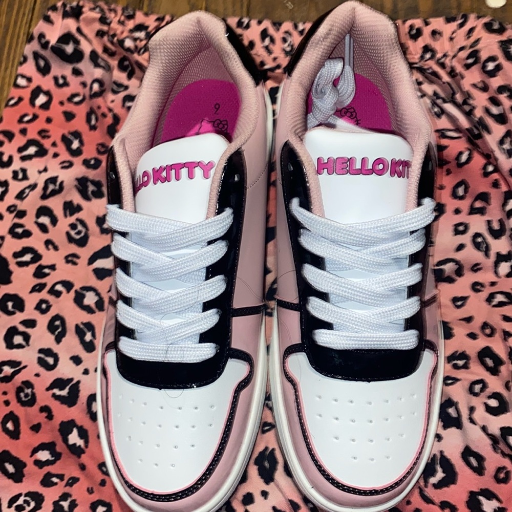 Hello Kitty Sneakers